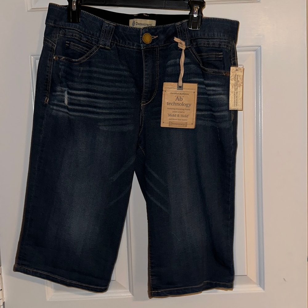 Democracy Jeans capris